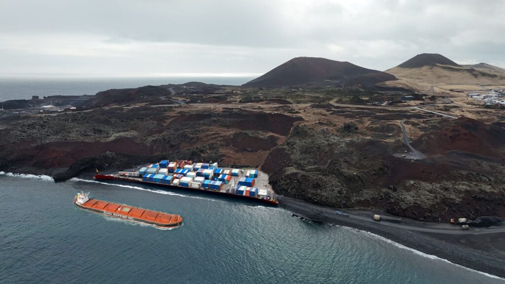 Stórskipahöfn-í-Klettsvík (1)