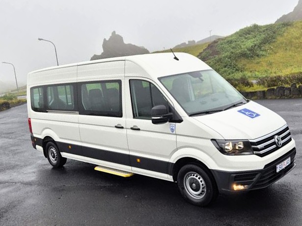 Thjonustubill Vestmannaeyjar Is 2