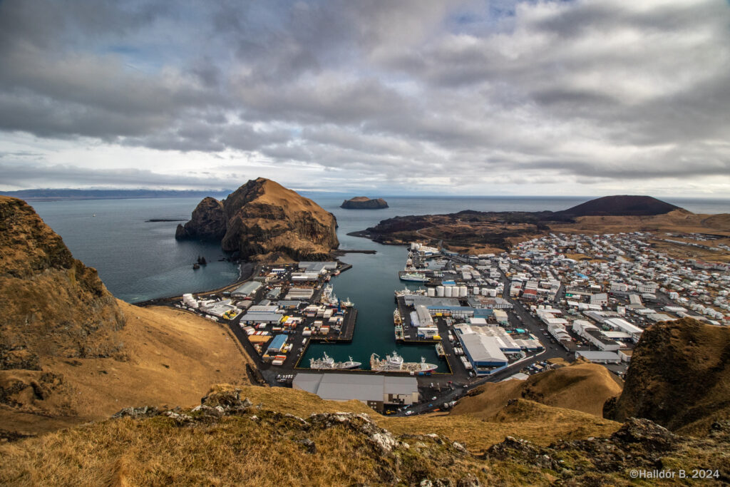 höfn_yfir_0324_hbh_fb