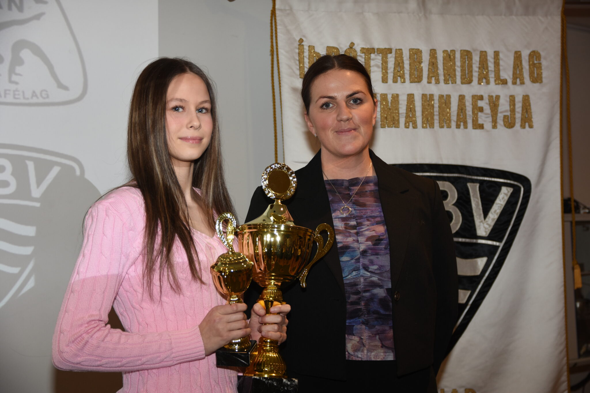 Rakel Rut Rúnarsdóttir fimleikakona ársins hjá Rán - Eyjafréttir