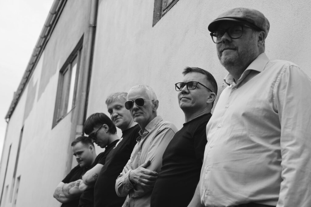 Edited in Tezza with: ESPRESSO